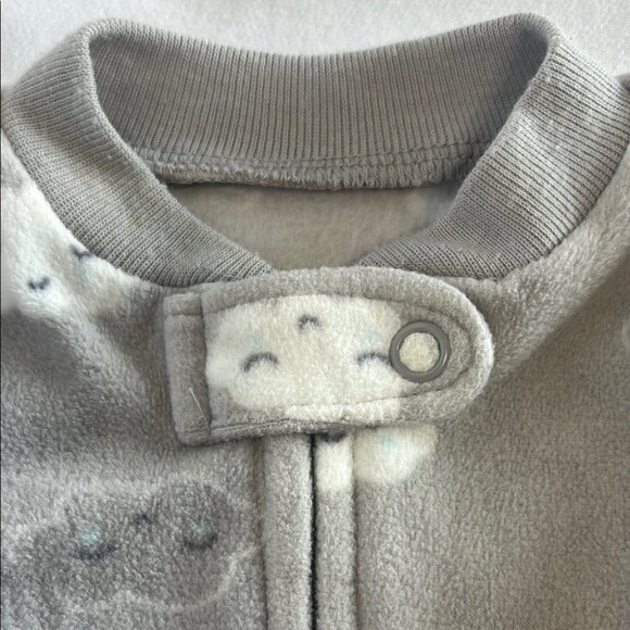 Carter's Newborn Fleece Footie Pajamas Gray Cloud Onesie - Picture 2 of 6